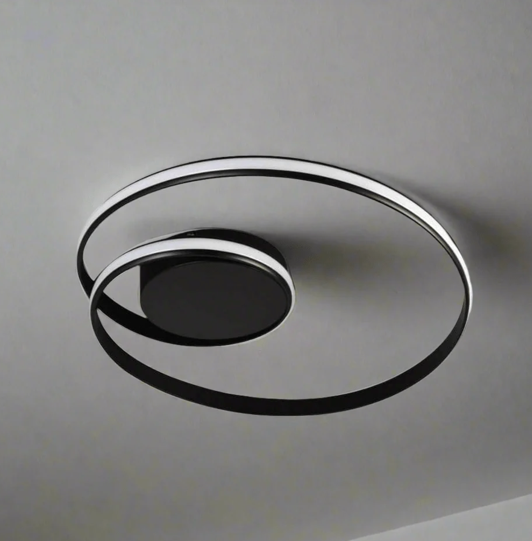 NEVEREND CEILING LIGHT - METAL